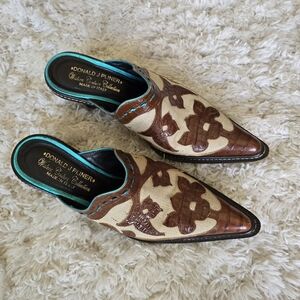 Donald J. Pliner Juno Brown Western Couture Collection Mules/Clogs Size  7.5M‎